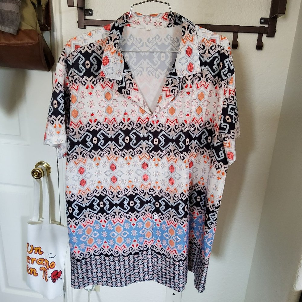 SHEIN XXL Abstract Part Shirt